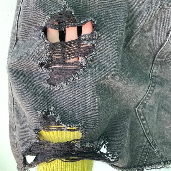 Hollister Black Denim Jean Mini Skirt Distressed - Picture 3 of 6